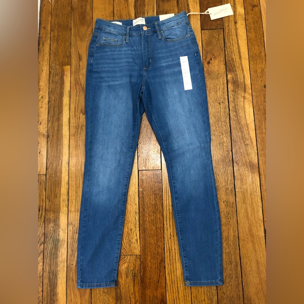Jeans - Picture 8 of 9